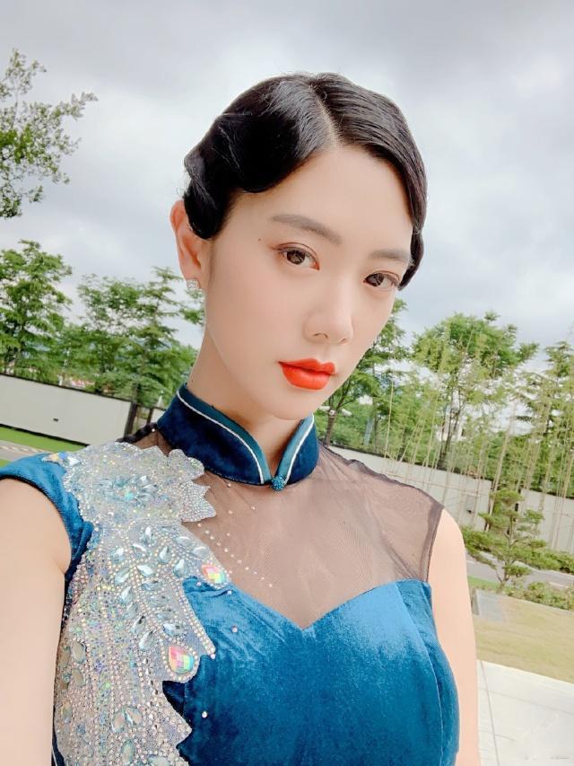 韩美女主播热午 深夜影院